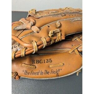 Rawlings Baseball Glove 11 in RGB135 Deep Pocket  RHT  Right Hand Throw Rickey